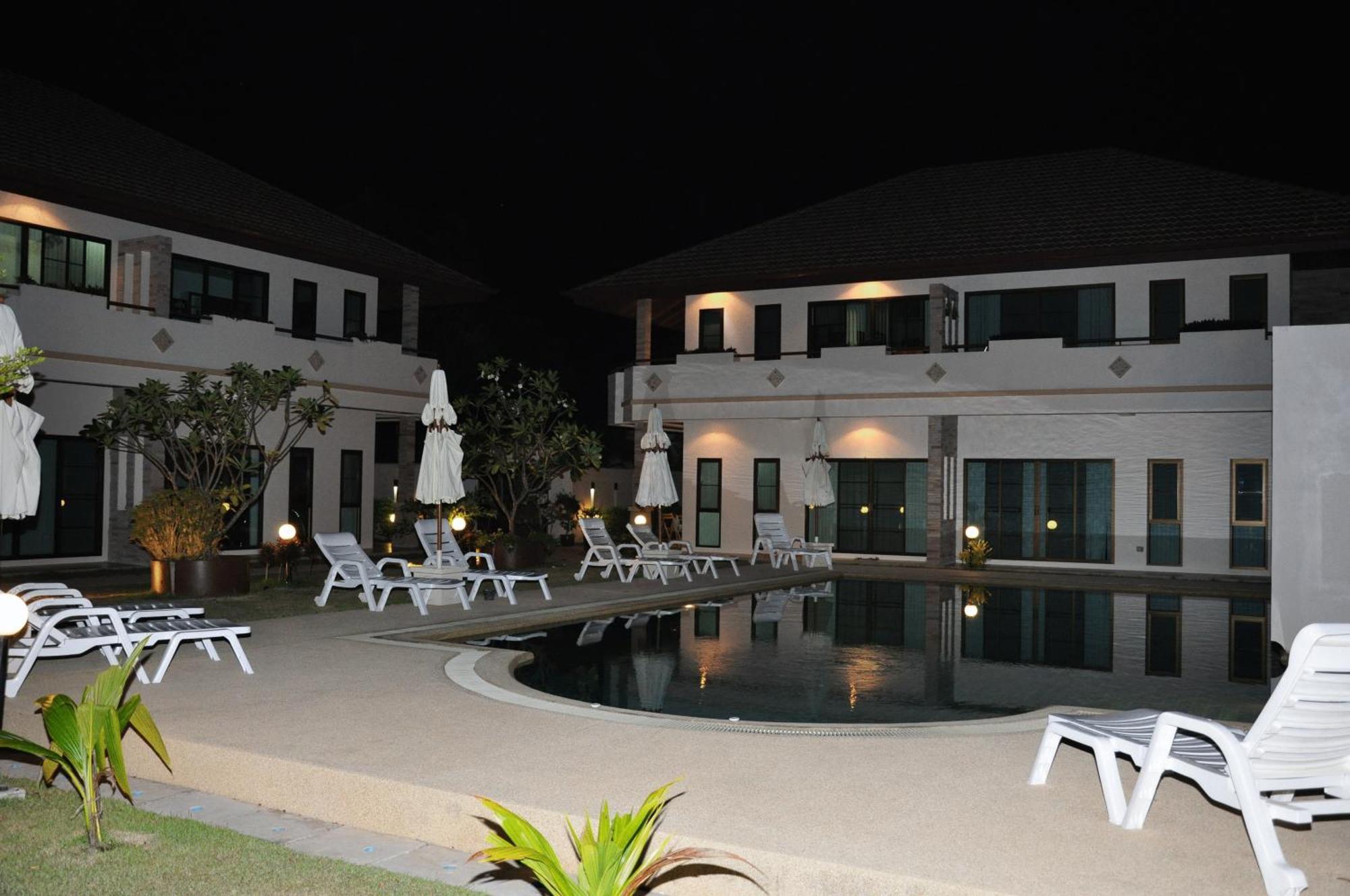 Babylon Pool Villas Nai Harn Exterior foto